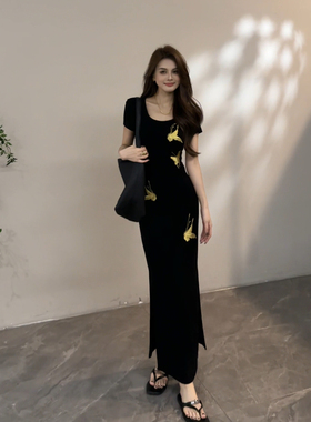 大婷婷 复古蝴蝶印花短袖收腰春夏新款两边开衩显瘦连衣裙DT1910