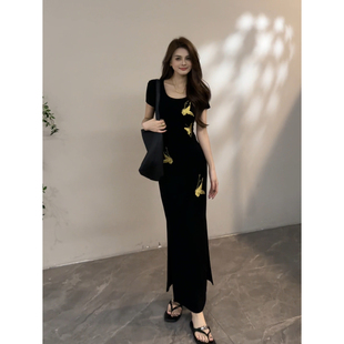 大婷婷 复古蝴蝶印花短袖收腰春夏新款两边开衩显瘦连衣裙DT1910