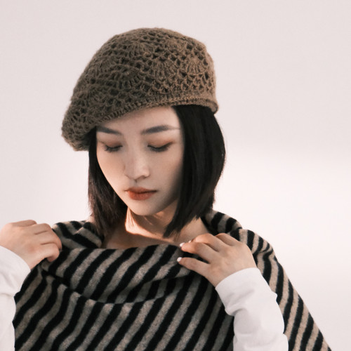 羊毛条纹三角巾披肩女秋冬保暖