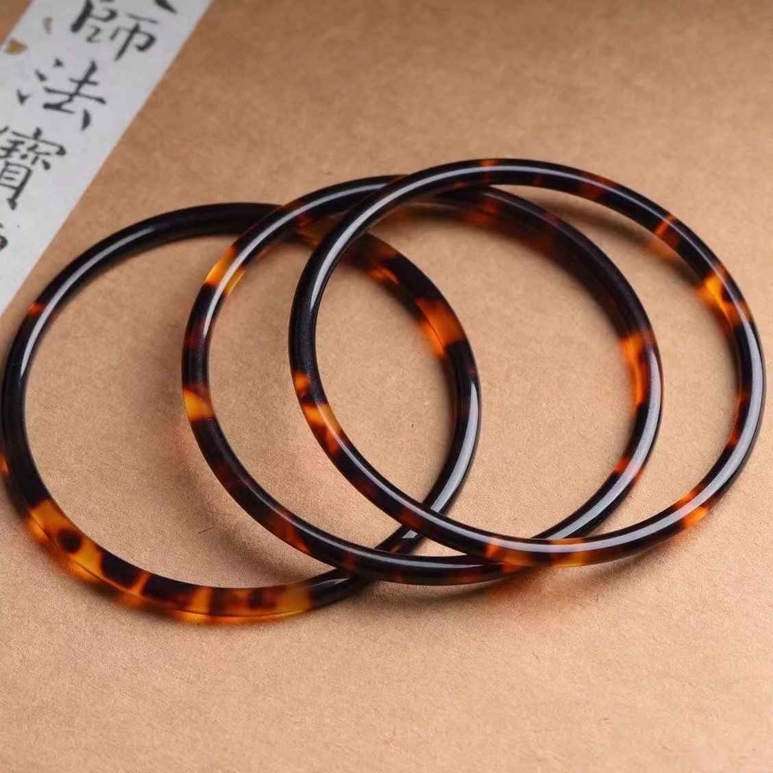 亚克力民族风手镯潮流文玩收藏