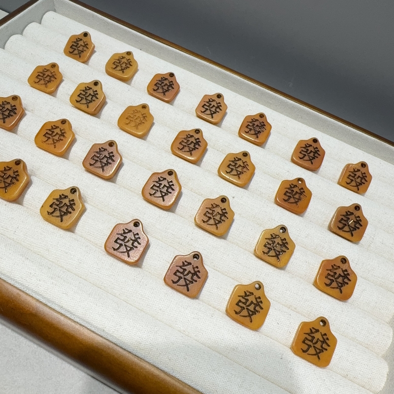 牛骨做旧发字牌挂件坠子diy配件手工编织手绳项链文玩佛珠手串