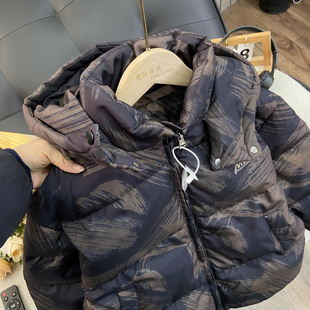 海洋家特价童装 男女童中大童碎花羽绒服 儿童冬款帅气羽绒袄