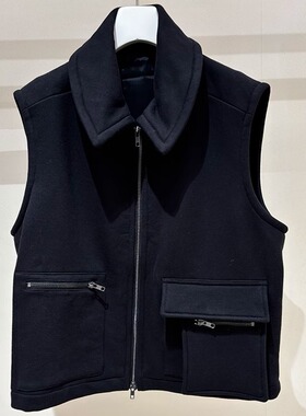 MACQNF22299MQ高品质奥粒绒翻领无袖双口袋马甲女