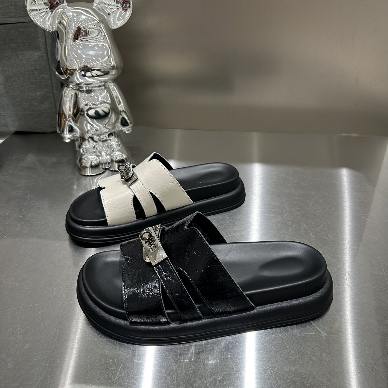 欧洲站女鞋厚底休闲真皮一字拖鞋女夏外穿2026新款防滑勃肯凉拖鞋