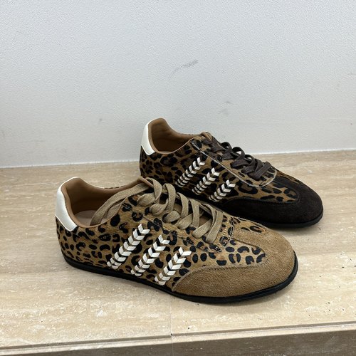 欧洲站女鞋2025秋季新款欧货小众真皮豹纹时尚韩版休闲女潮鞋学院