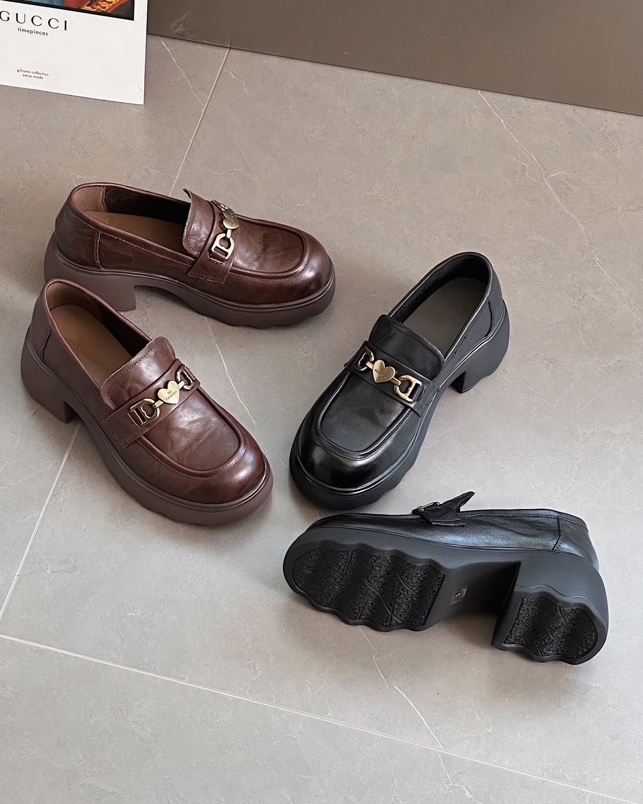 欧洲站粗跟小皮鞋女款2025真皮女士单鞋一脚蹬鞋子英伦风乐福鞋