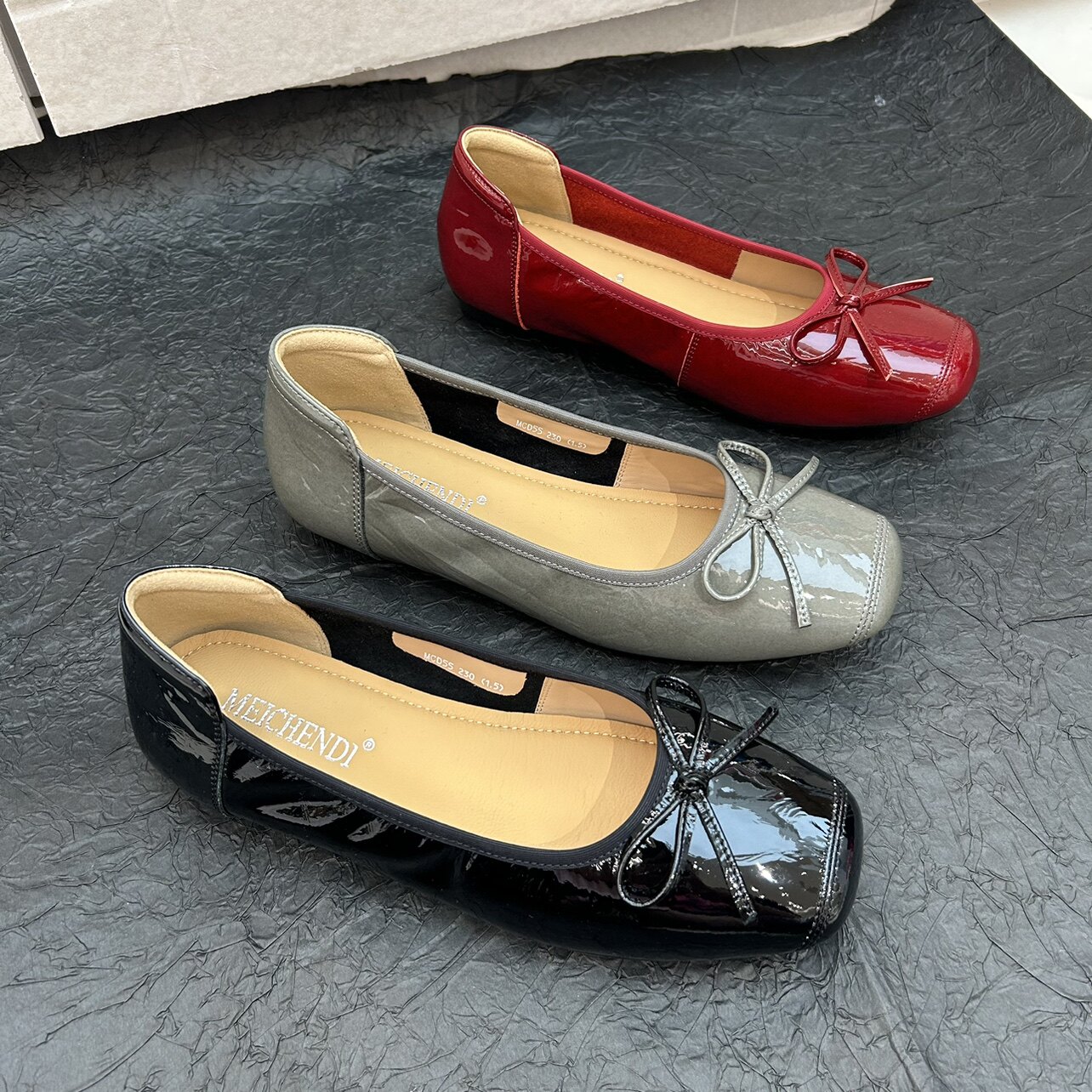 欧货 真皮蝴蝶结浅口红色单鞋2025秋季新款牛皮工作平底舒适女鞋