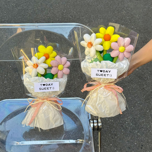 成品可爱多巴胺布艺太阳花花束