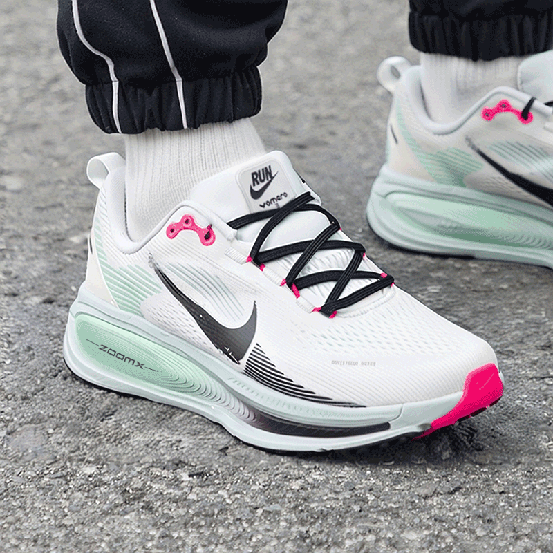 NIKE网面透气跑步鞋男2025