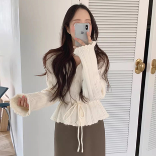 甜美减龄纯色V领木耳边系带收腰针织衫女早春季新款宽松百搭毛衣