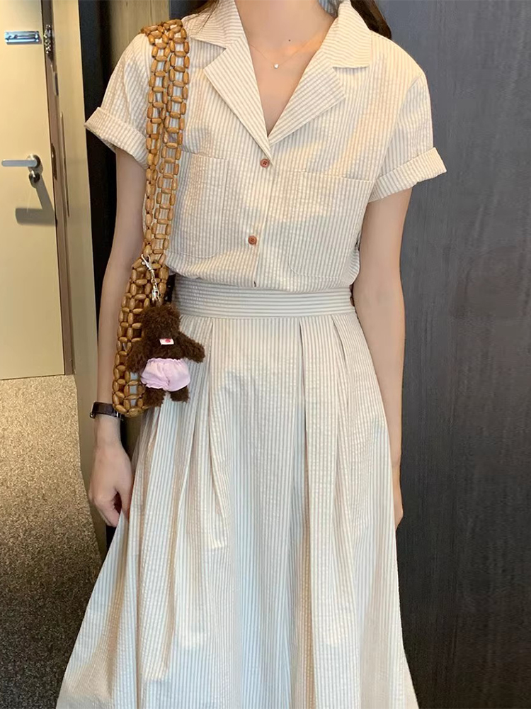 韩国chic春季法式复古西装领长袖条纹衬衫+高腰褶皱半身裙两件套