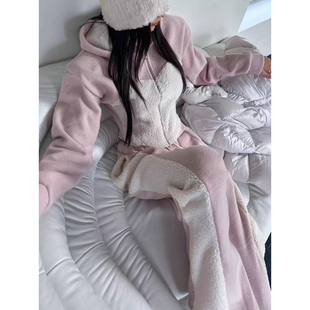 甜美风拼接羊羔毛连帽短款外套女2025冬季新款撞色休闲长裤两件套
