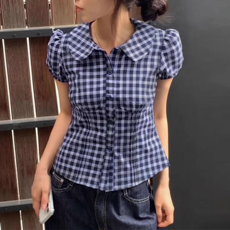 复古减龄娃娃领撞色格子衬衫
