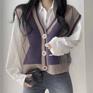 韩国chic秋季 复古减龄V领单排扣撞色菱格百搭叠穿针织马甲背心女