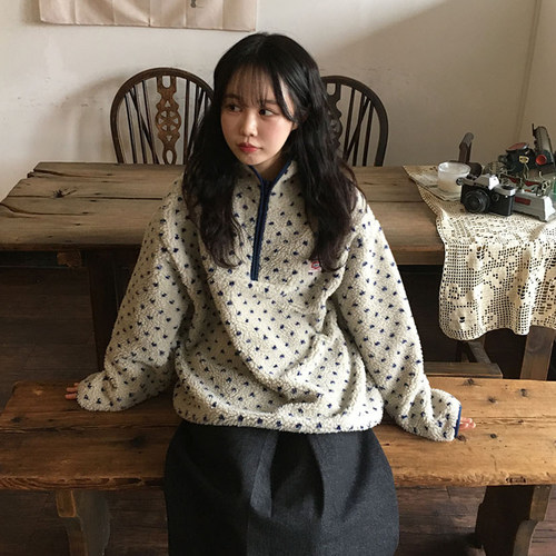 撞色提花半拉链立领羊羔毛卫衣