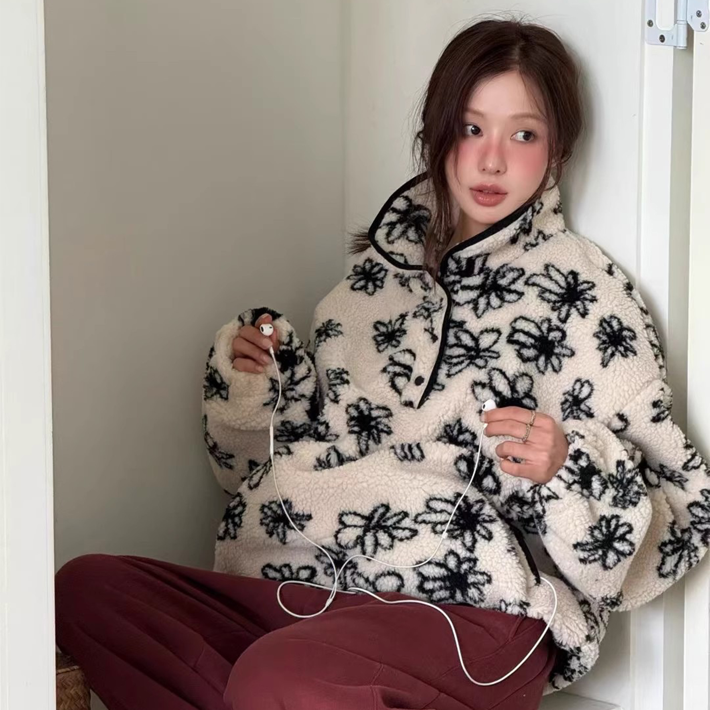 暗扣撞色提花加厚羊羔毛卫衣棉服