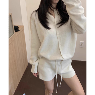 韩国chic秋季简约气质软糯针织开衫毛衣外套女+高腰显瘦短裤套装