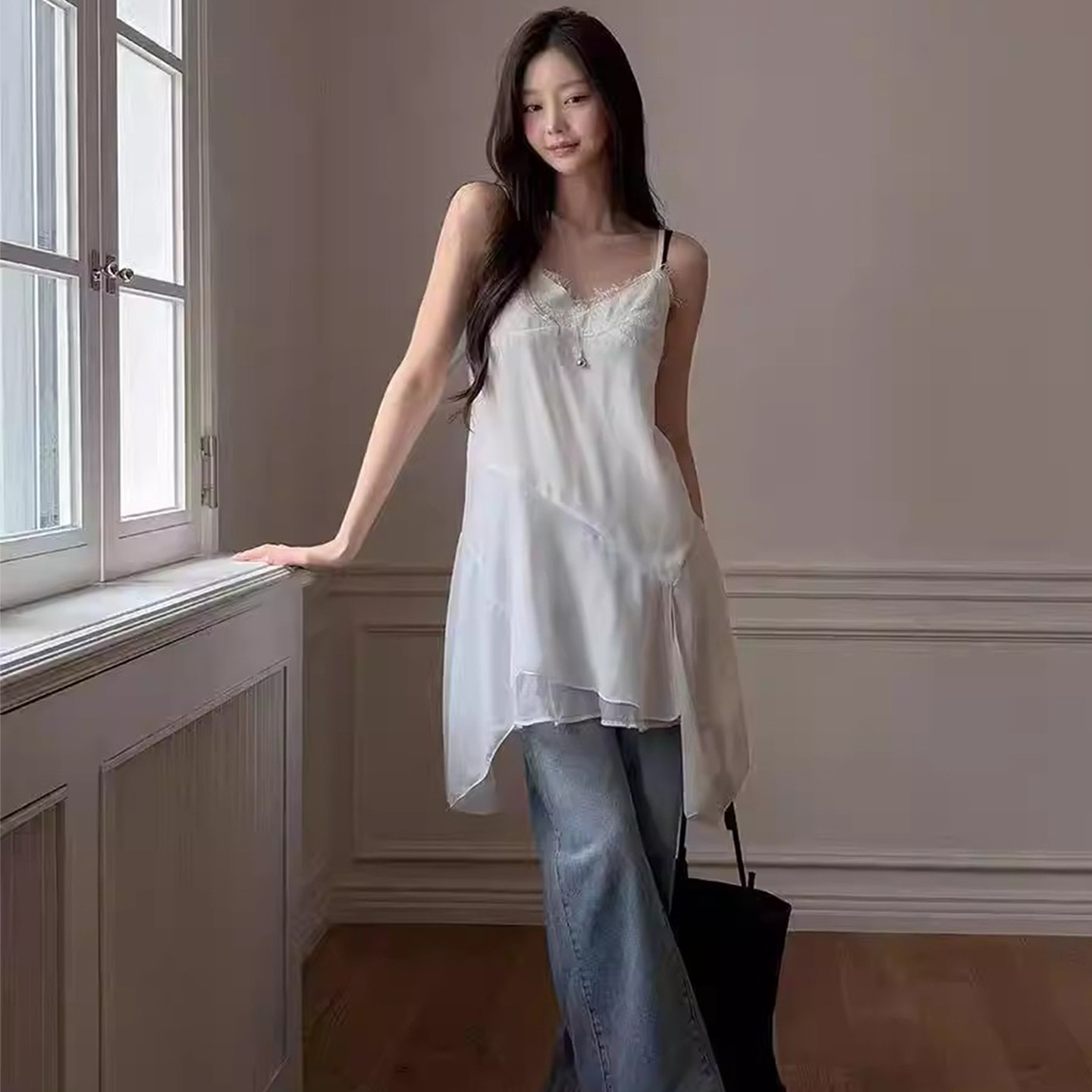 蕾丝边不规则设计吊带长款上衣女图片