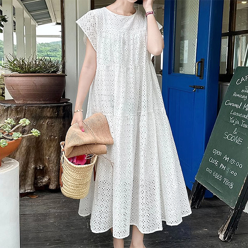 夏季层次感镂空休闲宽松连衣裙