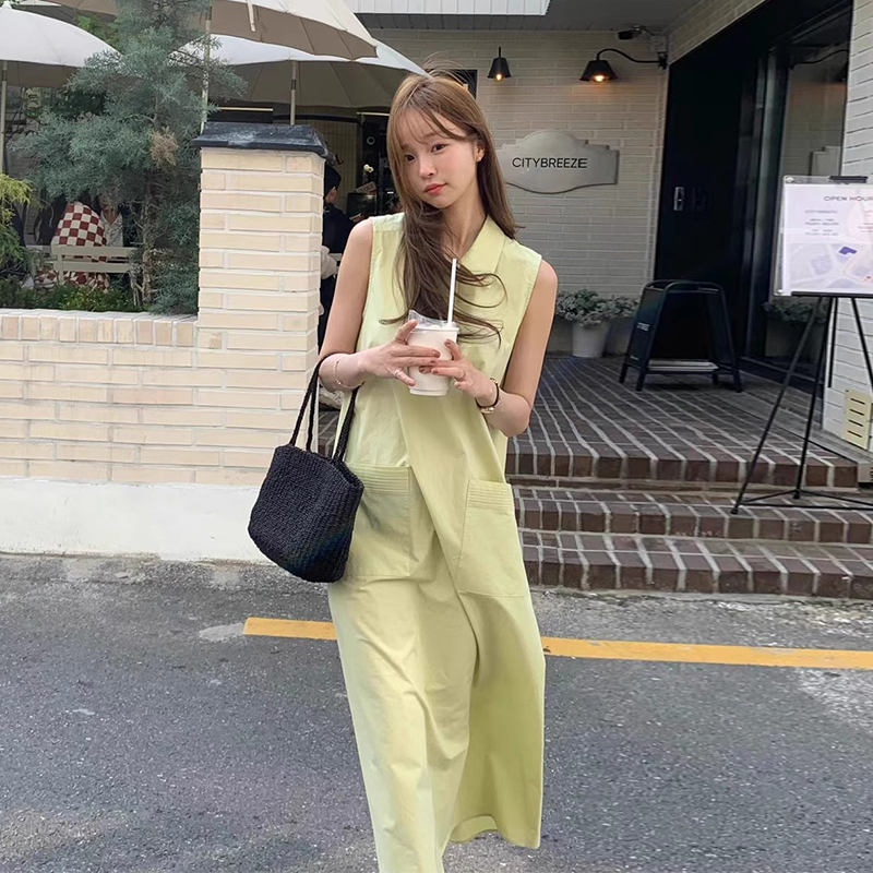 良两家polo领大口袋无袖连衣裙女