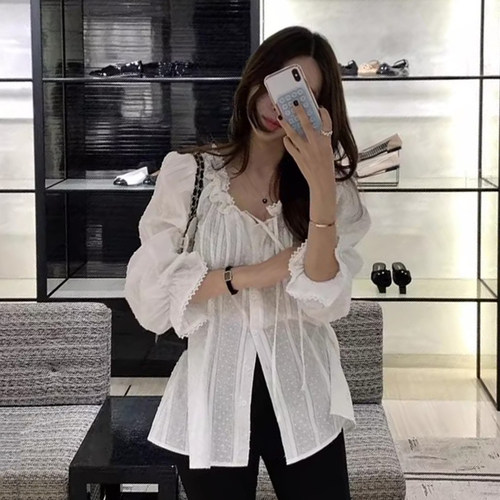 波点抽绳系带花边领喇叭袖衬衫女