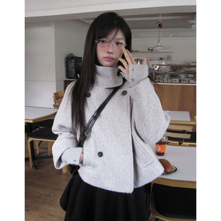 复古百搭立领双排扣纯色呢子短外套女秋冬新款小个子宽松毛呢大衣