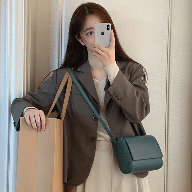 chic西装领两粒扣宽松长袖衬衫女