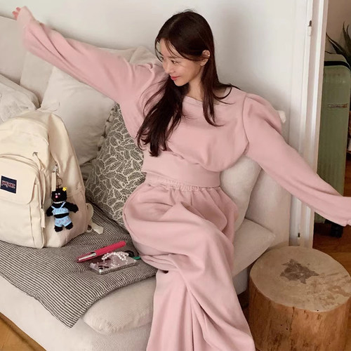 百搭长袖卫衣+松紧腰阔腿长裤