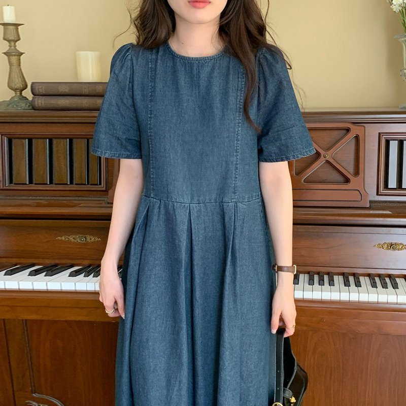 chic圆领压褶泡泡袖牛仔连衣裙女