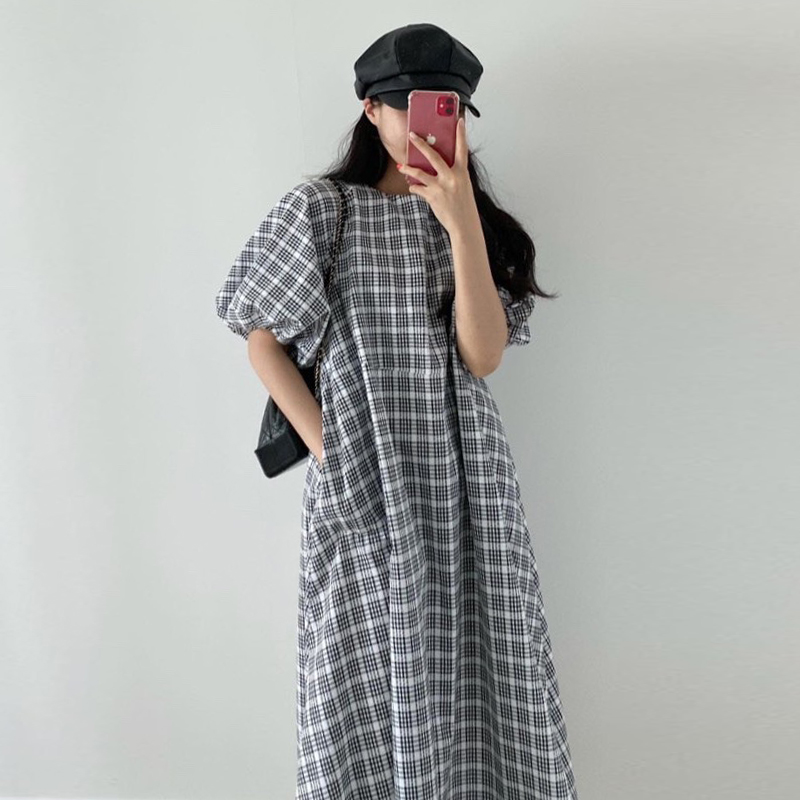 法式复古格纹撞色短袖连衣裙女夏季气质慵懒风宽松休闲泡泡袖长裙