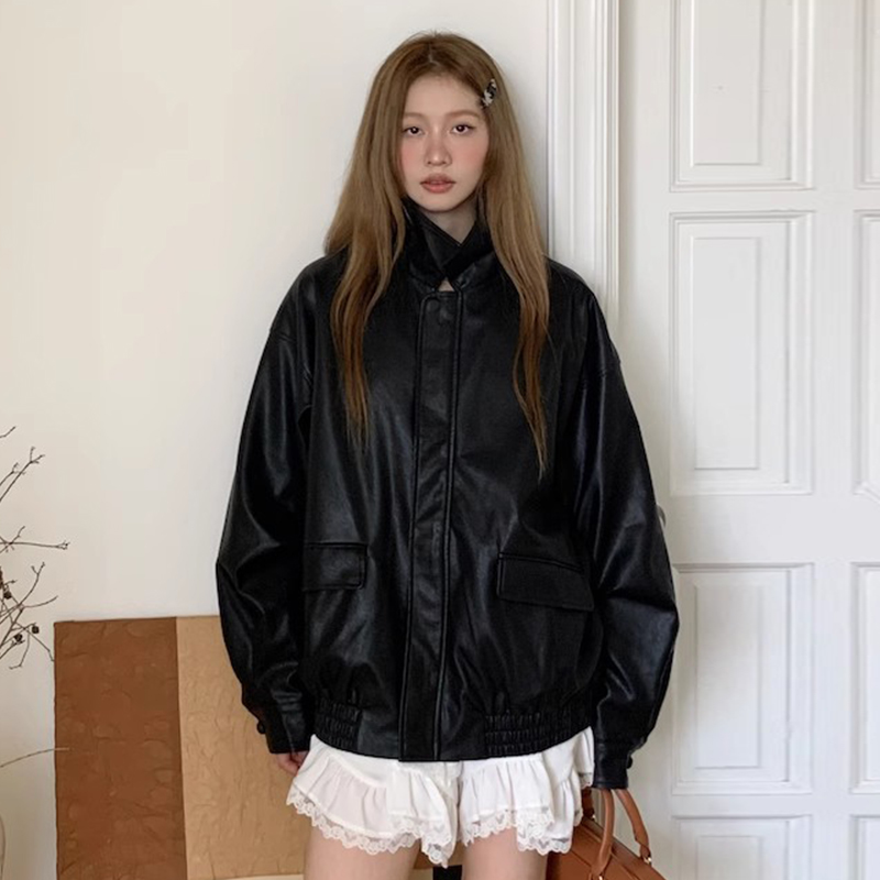 百搭纯色PU皮拉链式夹克外套