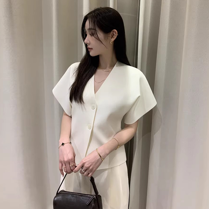 良良家V领白色针织开衫短外套女夏季新款法式高级感休闲百搭上衣