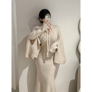 良良家温柔风系带披肩毛衣外套女秋冬季修身显瘦针织连衣裙两件套