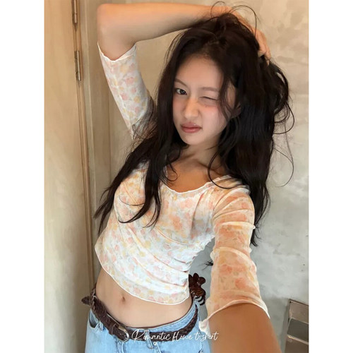 甜美风波浪边修身显瘦短款T恤女