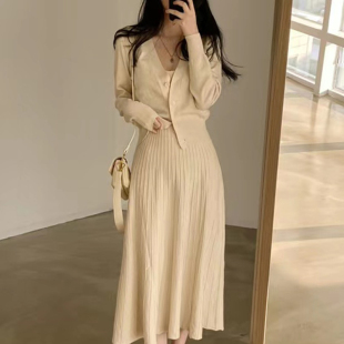 韩国chic秋冬复古V领单排扣长袖 U领收腰显瘦吊带连衣裙 针织开衫