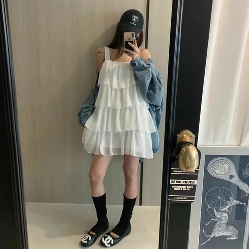 纯色下摆层层荷叶边吊带连衣裙女
