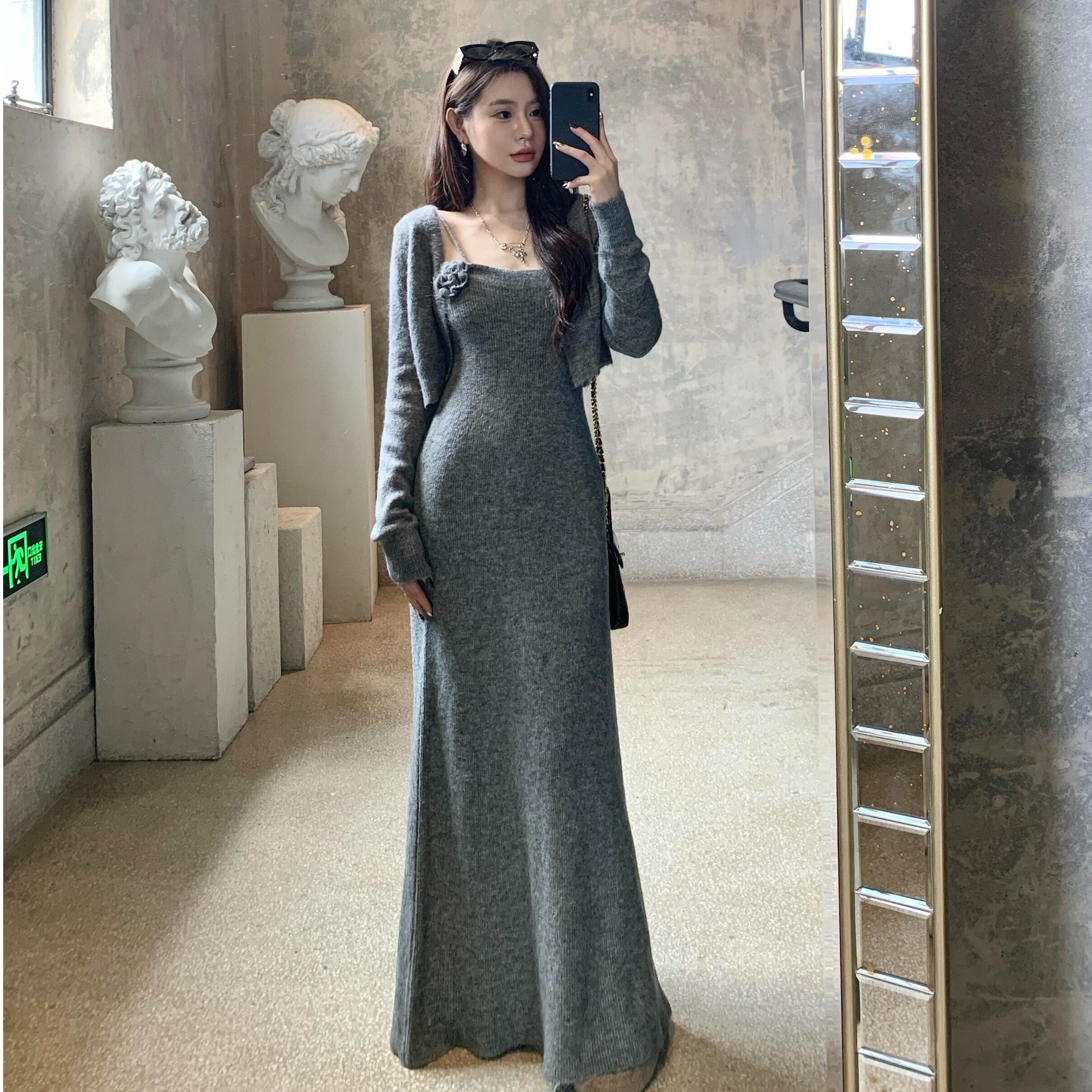 花朵吊带连衣裙女+针织开衫外套