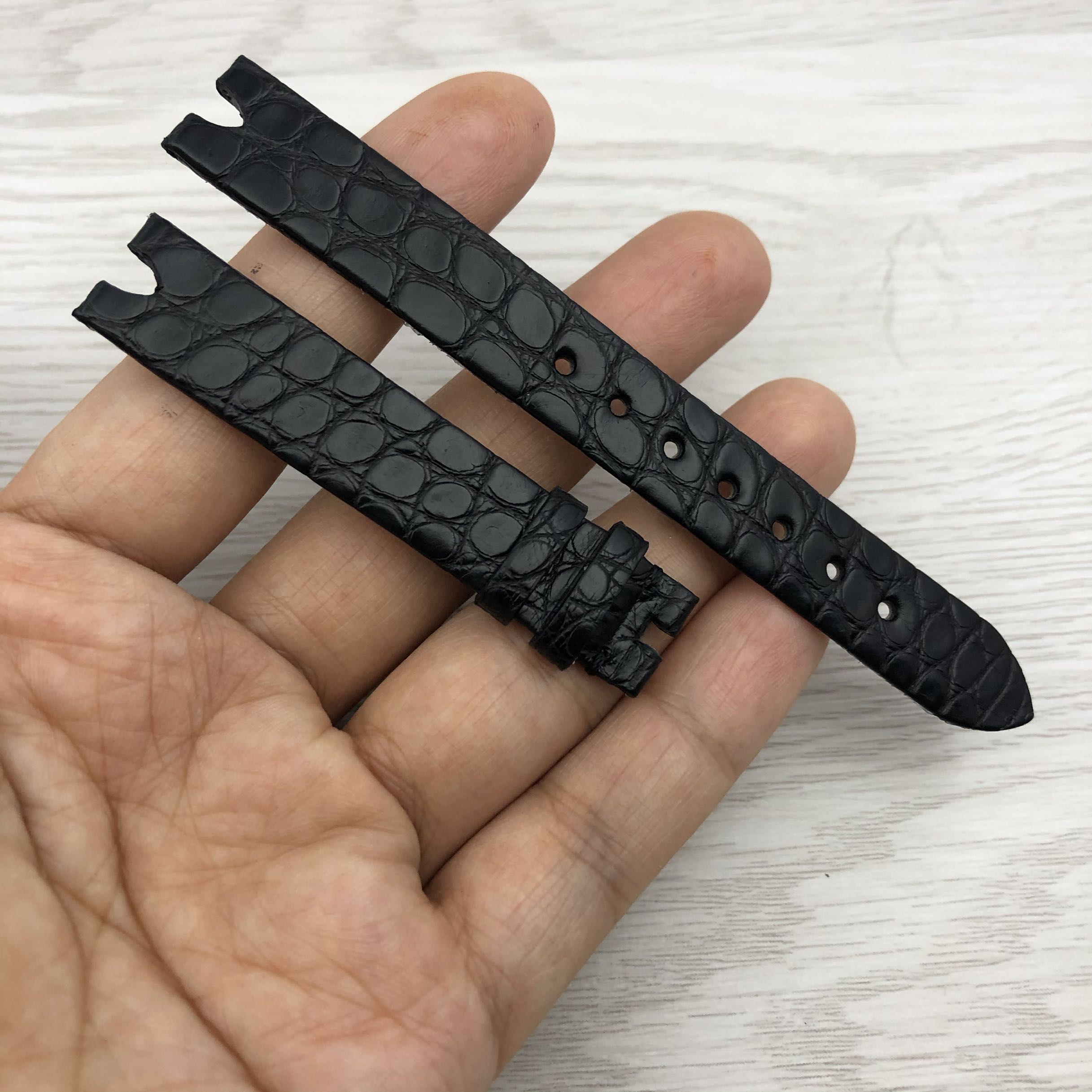 欧米茄适配鳄鱼皮表带