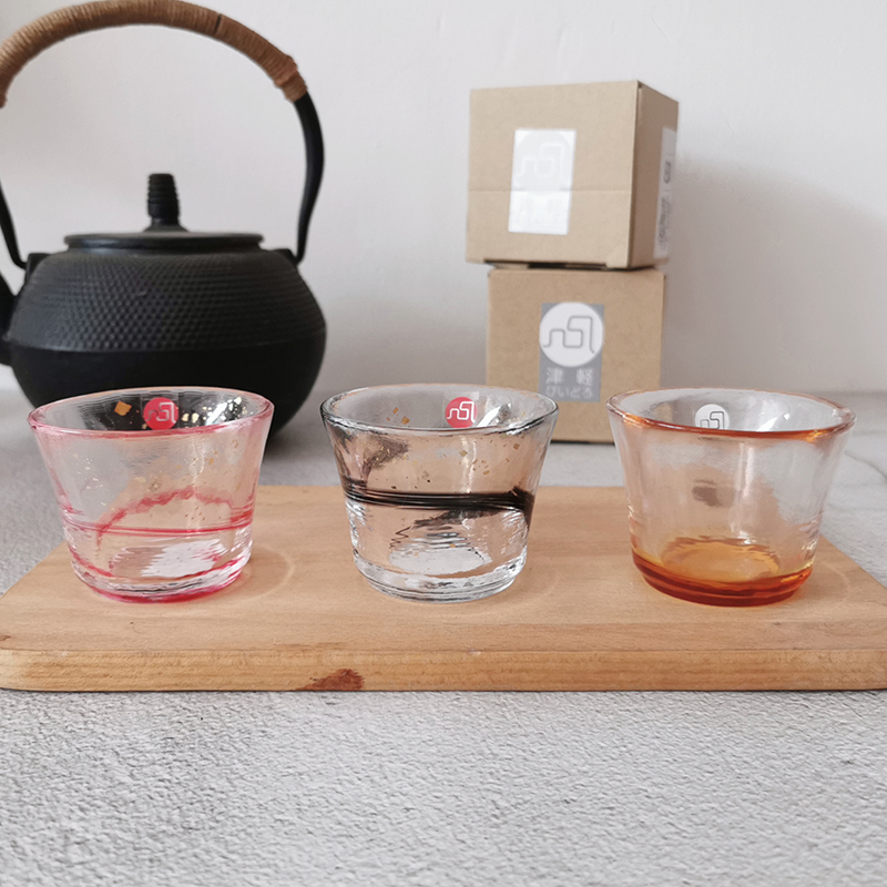 日本原装进口津轻手工酒盅烧酒杯无铅玻璃金箔冷酒清酒杯茶杯小号