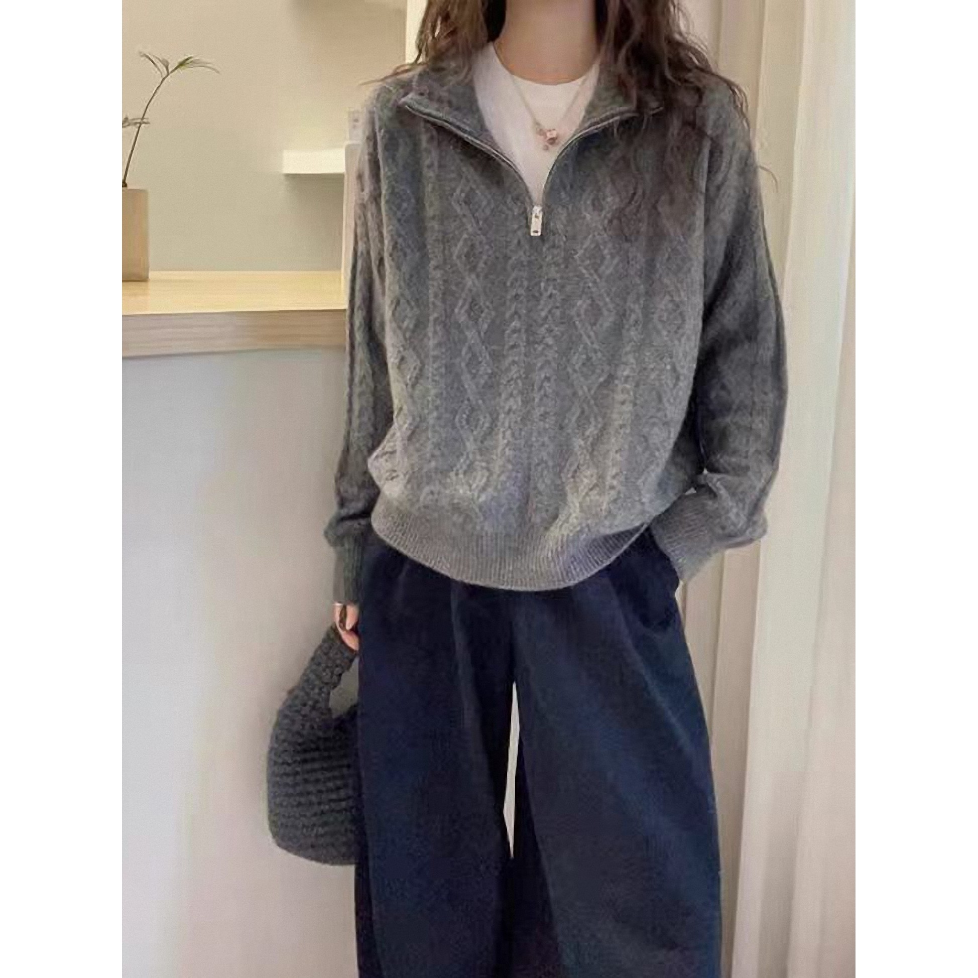 秋冬复古绞花羊毛翻领宽松毛衣女