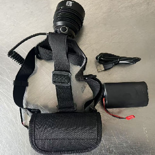 小怪兽头灯大光斑微黄光灯高容量电池新品头戴式头灯进口小头灯