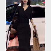 今年流行特惠发367大爱美依缘2025秋冬新款 时尚 V领连衣裙显瘦