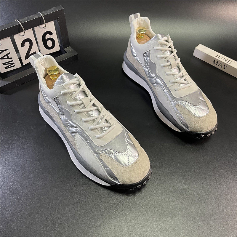 春季新品拼接休闲风板鞋