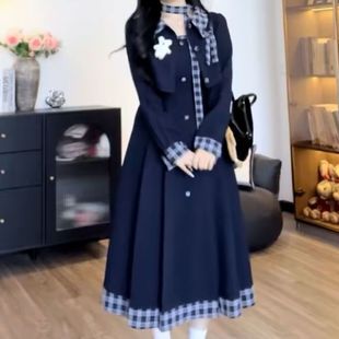 大码学院风拼接吊带连衣裙套装秋冬微胖mm收腰显瘦长裙开衫两件套