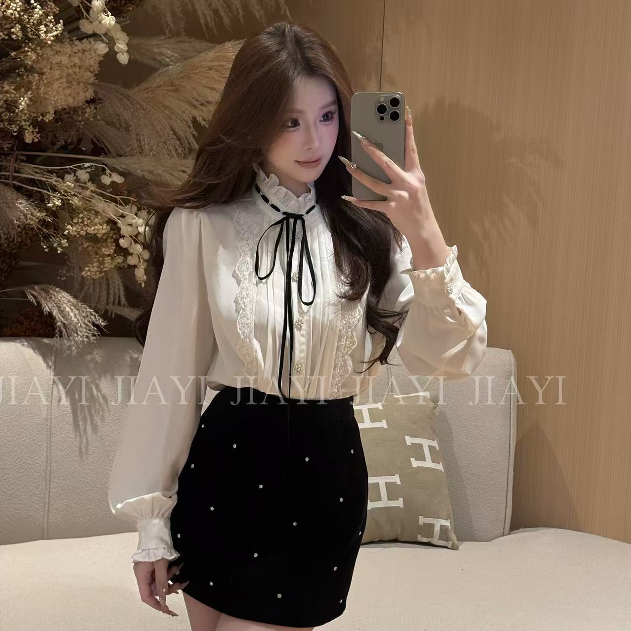 【JIAYI】法式千金风蝴蝶结系带精致内搭上衣2592