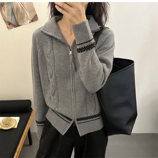 春装女双拉链翻领短款毛衣开衫外套女2026新款高级小个子感针织衫