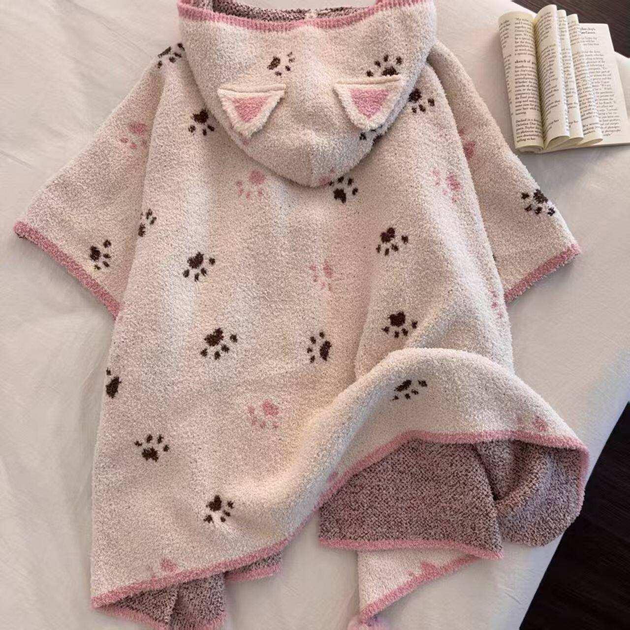 韩版甜美猫爪睡衣女秋冬季保暖珊瑚绒连帽斗篷家居服可外穿睡袍