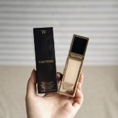 奢光粉底液30ml T家 柜1100元 换头神级底妆