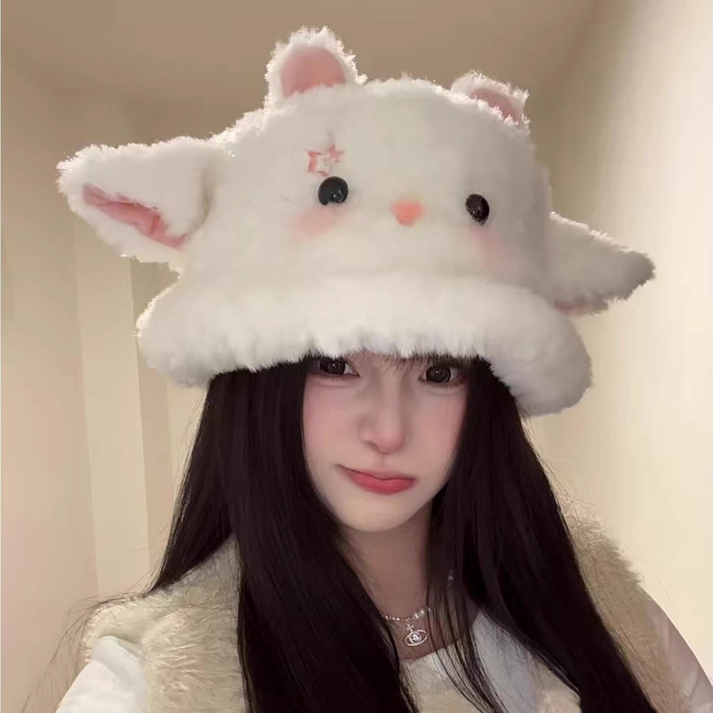 可爱卡通小羊毛绒渔夫帽保暖护耳