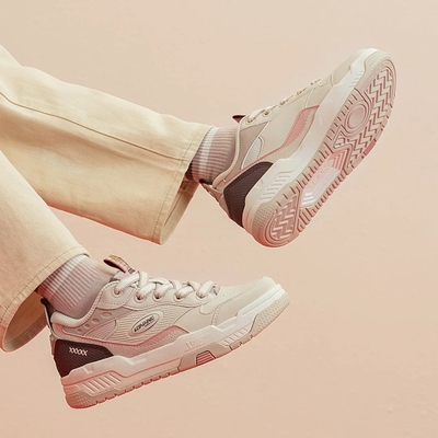 【王鹤棣同款】特步征程女鞋板鞋秋冬季革面保暖休闲鞋轻便运动鞋